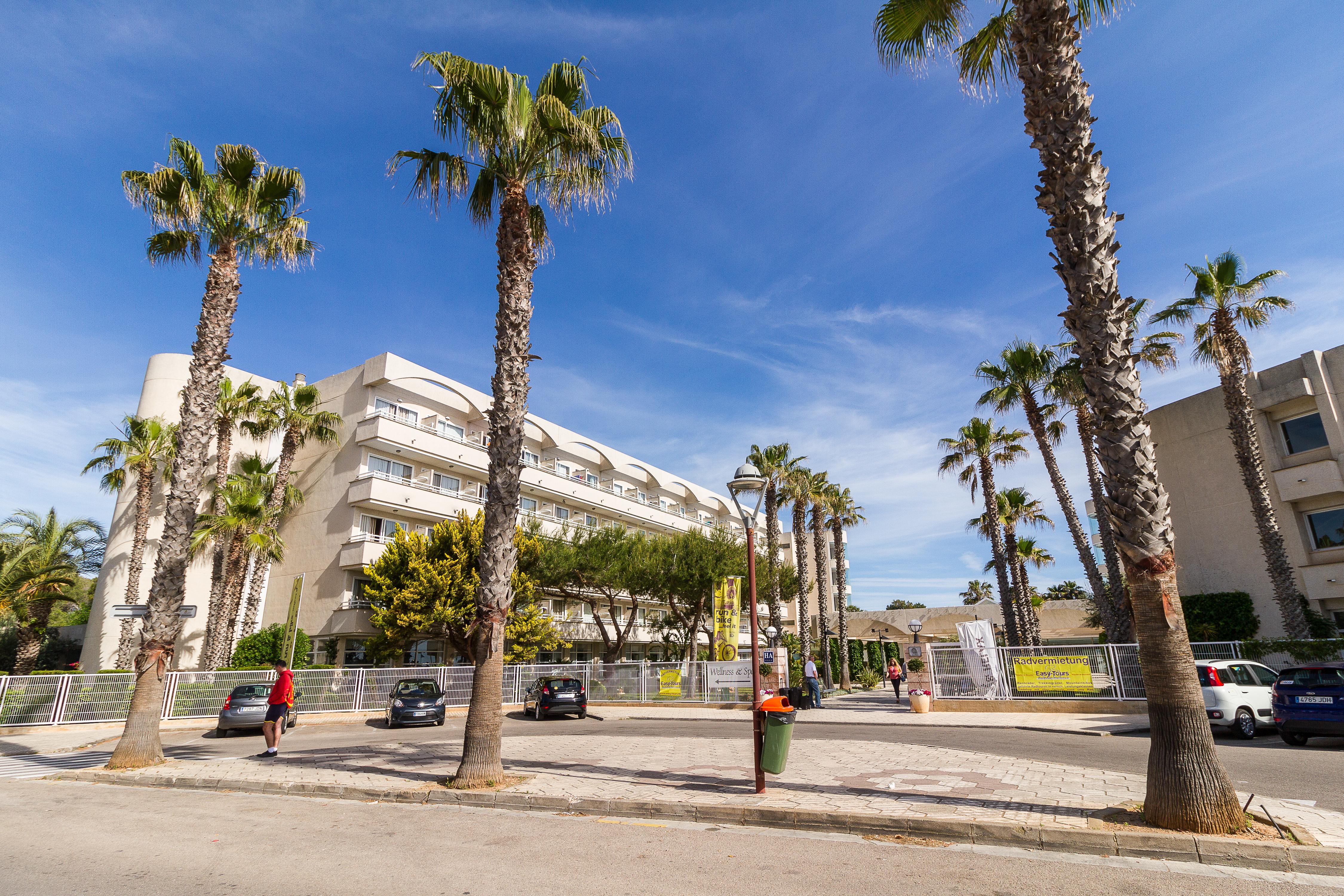 Eix Platja Daurada Hotel & Spa Кан Пикафорт Екстериор снимка