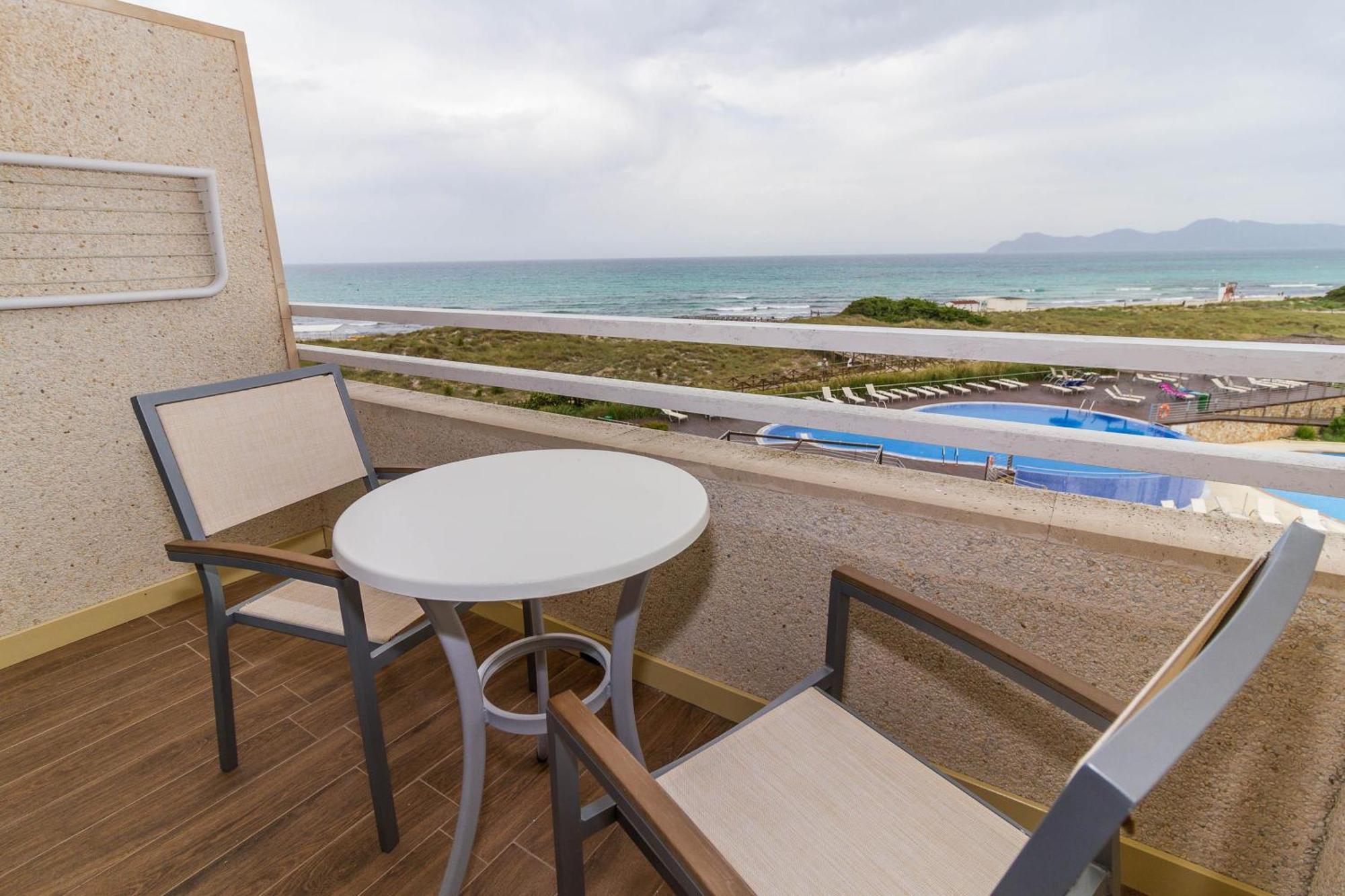 Eix Platja Daurada Hotel & Spa Кан Пикафорт Екстериор снимка