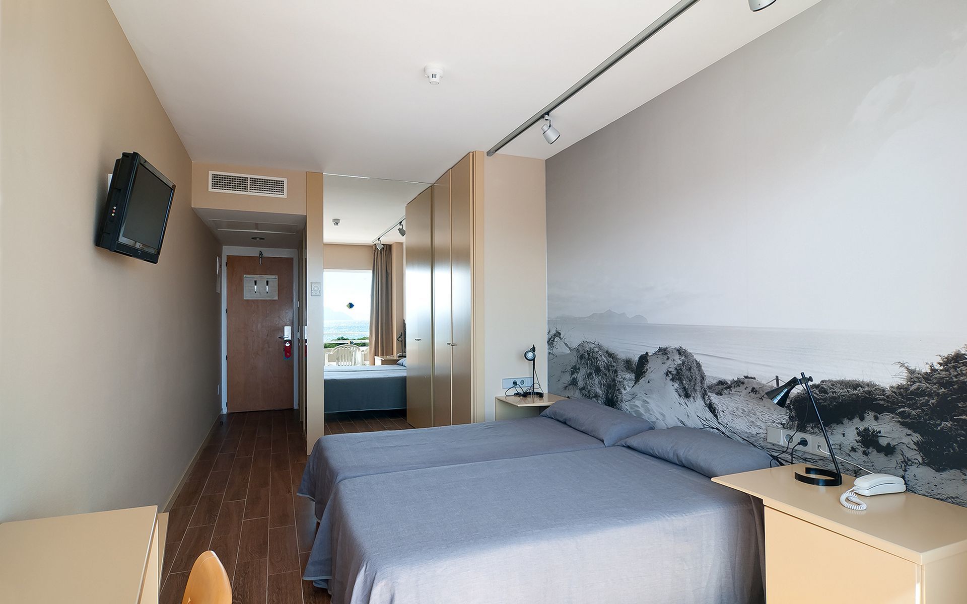Eix Platja Daurada Hotel & Spa Кан Пикафорт Екстериор снимка